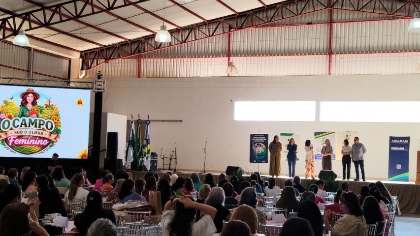 Encontro em Mariópolis reúne mulheres do campo com palestras, feira de agroindústrias e ações de saúde